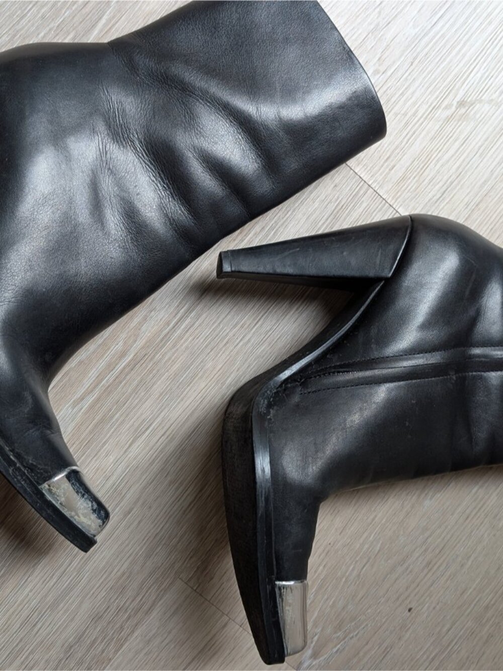 Black Leather Ankle Bootie Heel with Silver Toe Cap Western - Picture 5 of 10